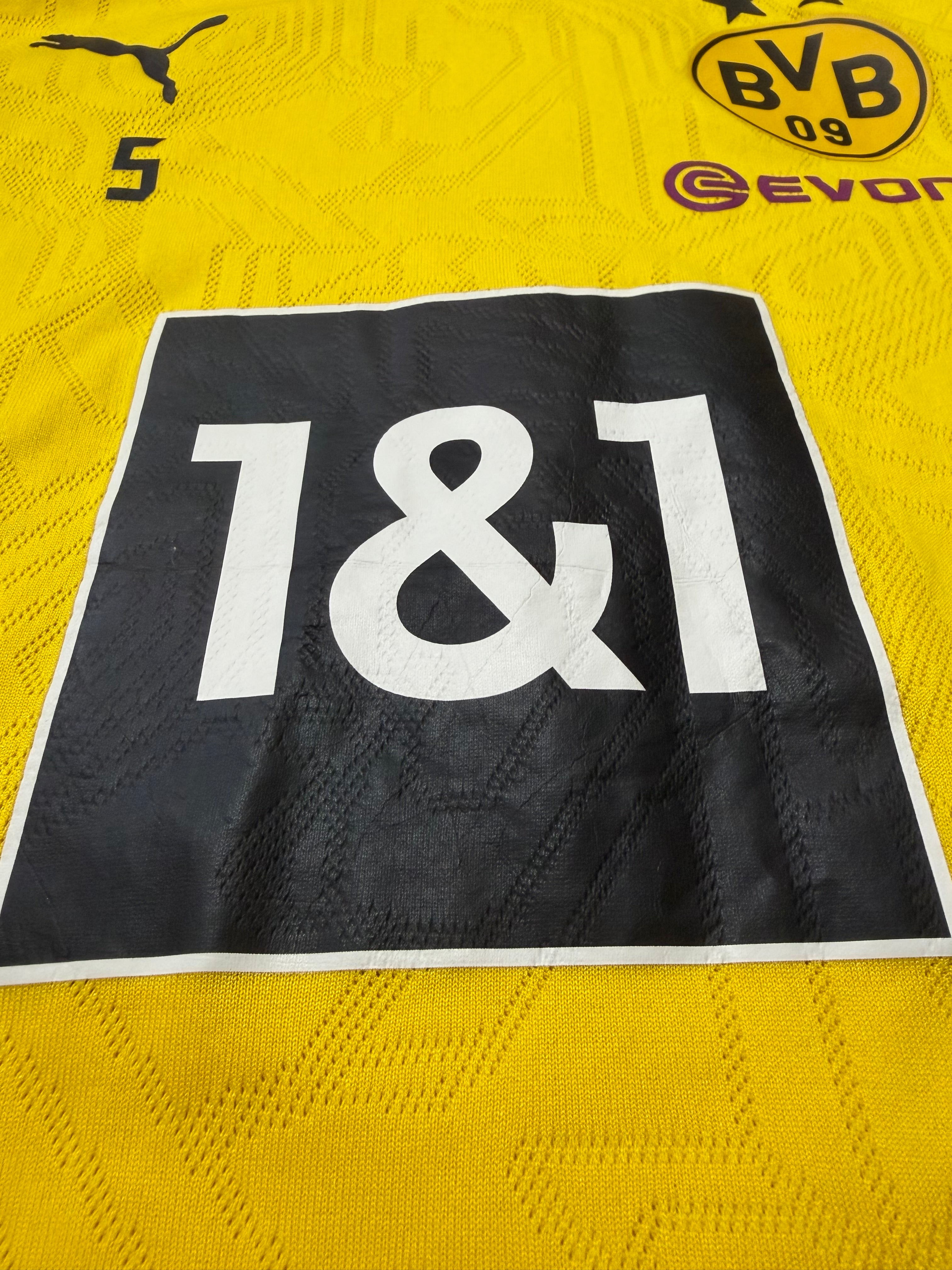 BVB Borussia Dortmund Matchworn Pre-Match/Training #5 Ramy Bensebaini