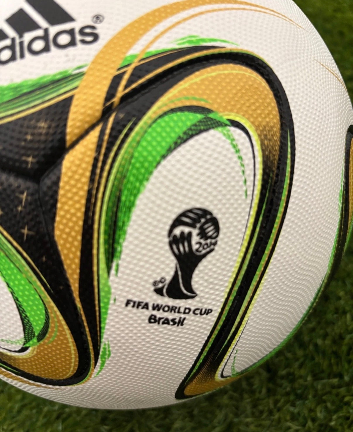 brazuca final rio OMB WM 2014