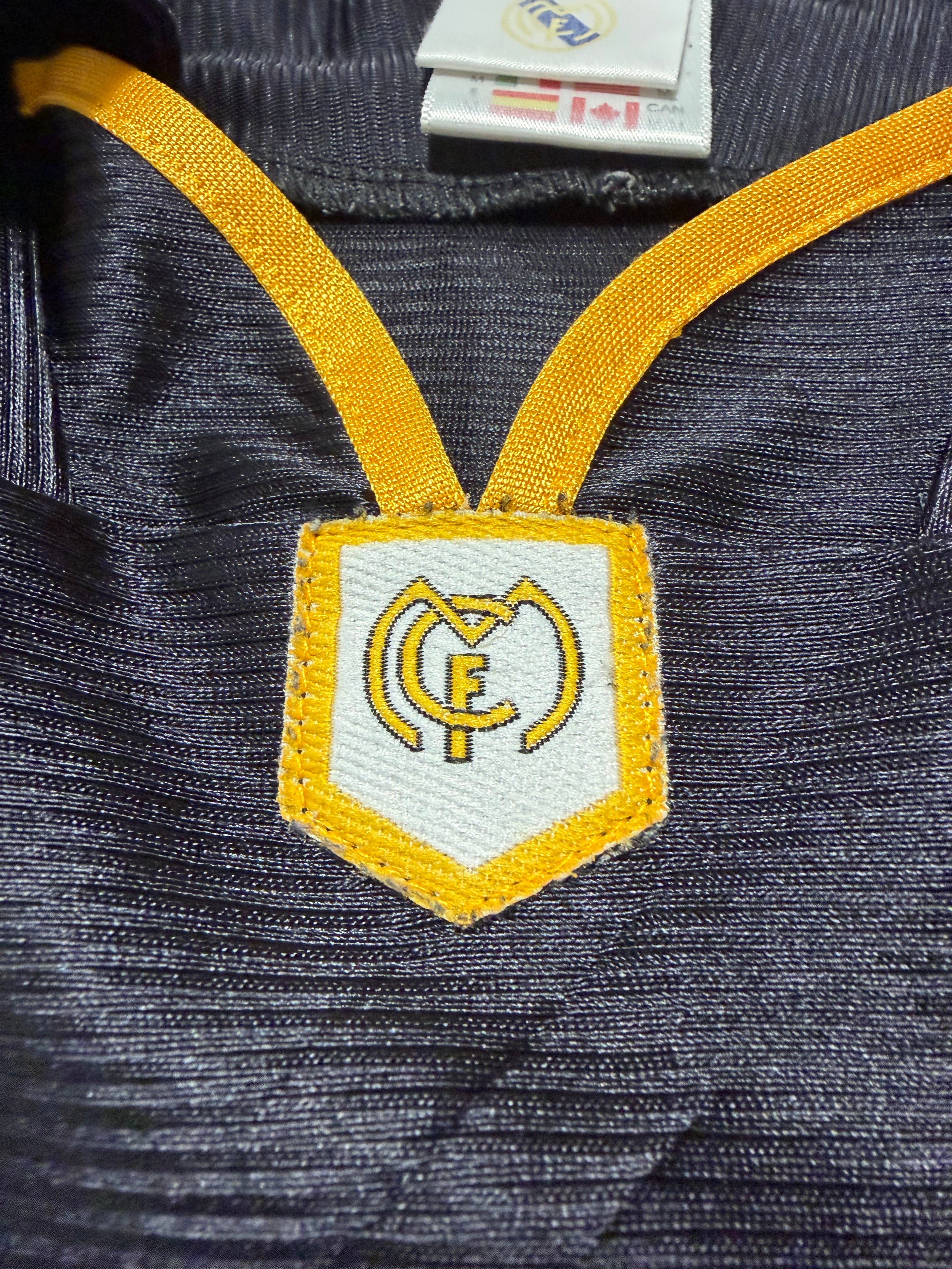 Real Madrid 1999/2000 #10 Luis Figo