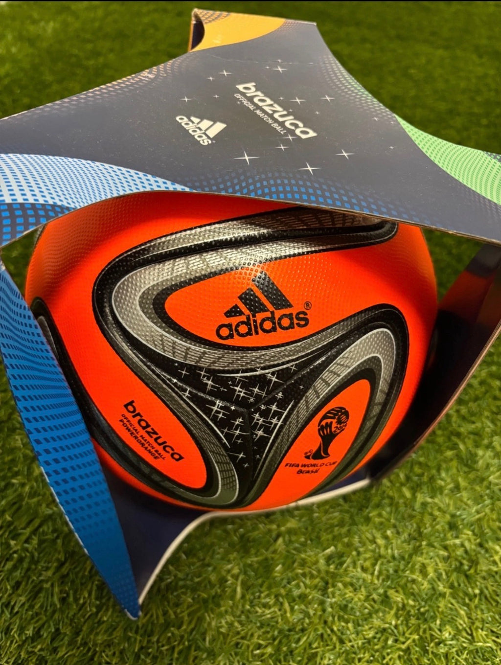 brazuca OMB Winter powerorange WM 2014