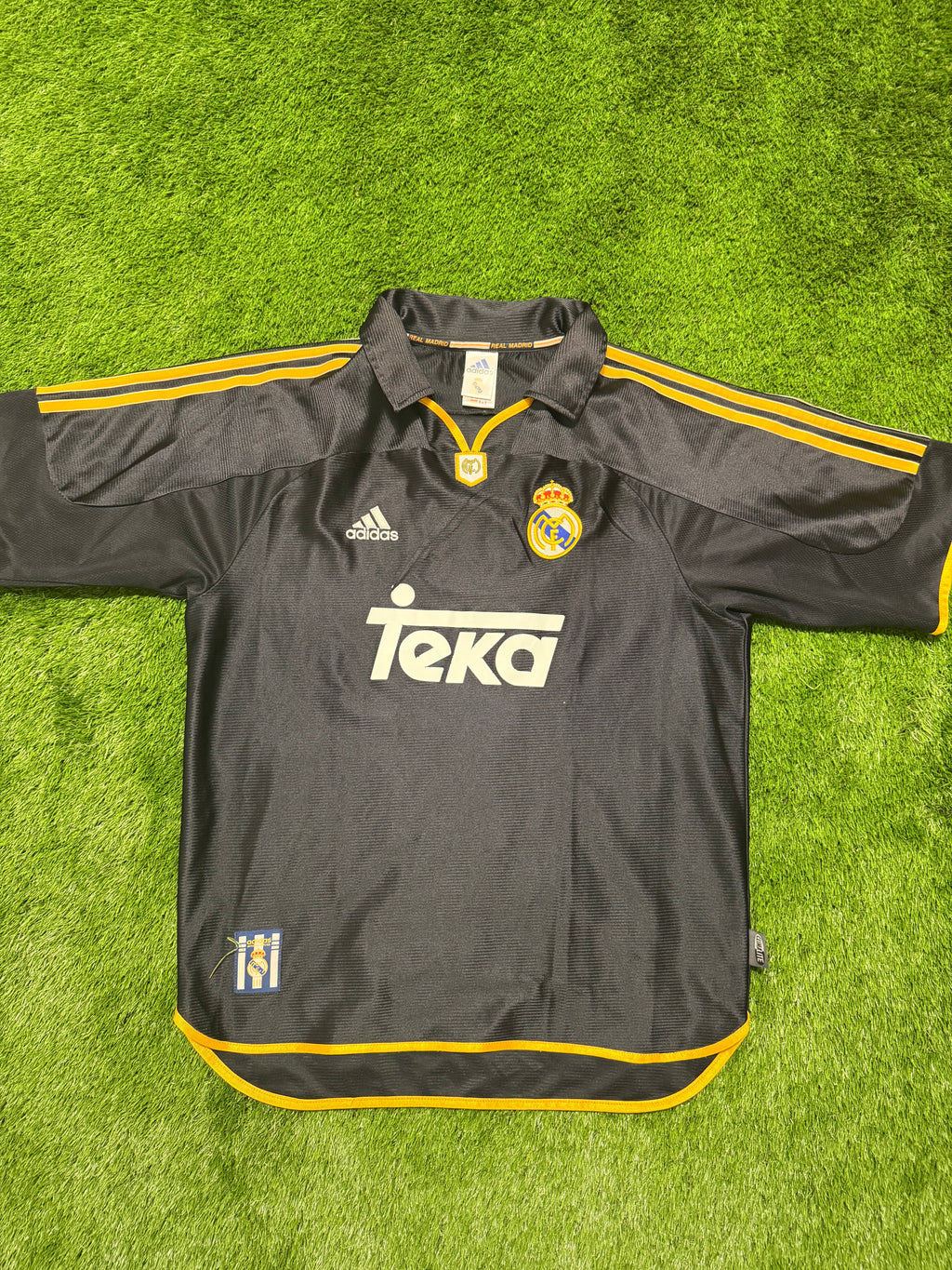 Real Madrid 1999/2000 #10 Luis Figo