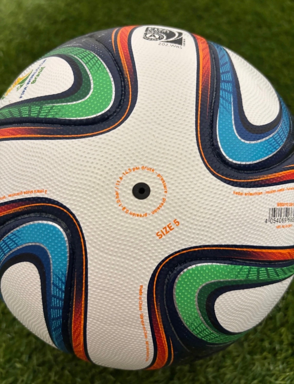 brazuca OMB WM 2014