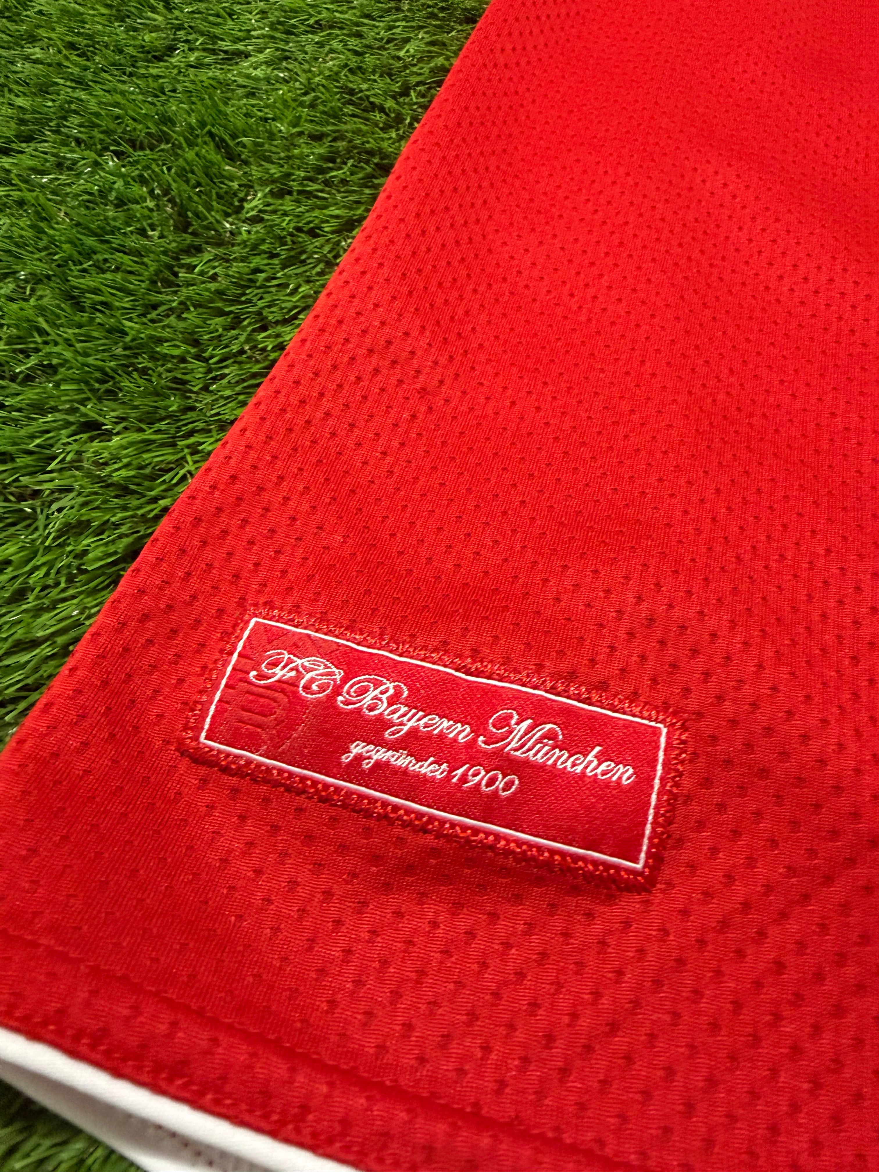 FC Bayern München 2009/2010 #33 Mario Gomez