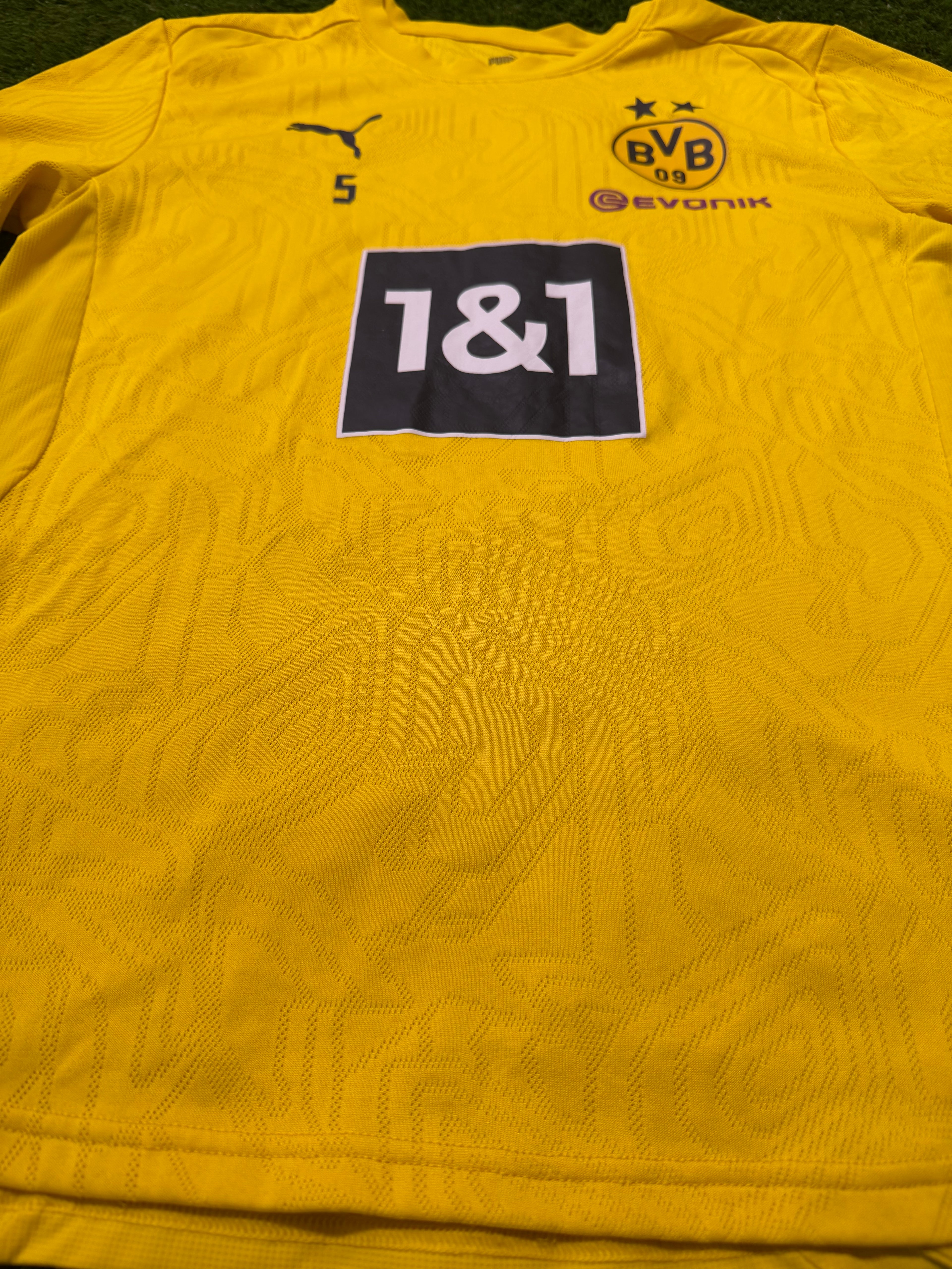 BVB Borussia Dortmund Matchworn Pre-Match/Training #5 Ramy Bensebaini