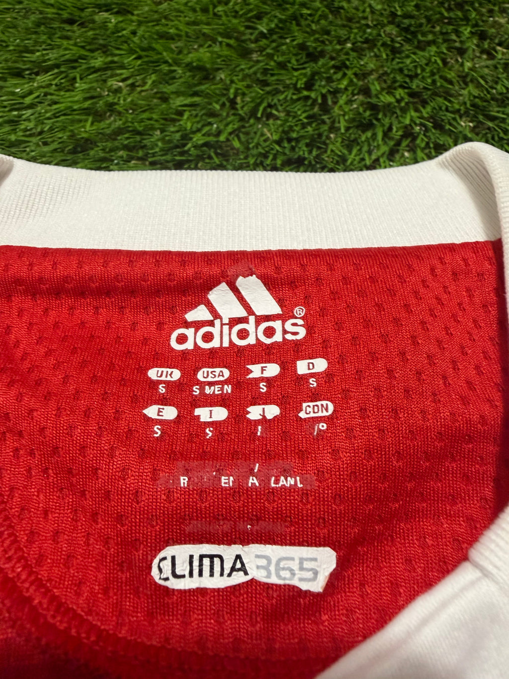 FC Bayern München 2009/2010 #33 Mario Gomez