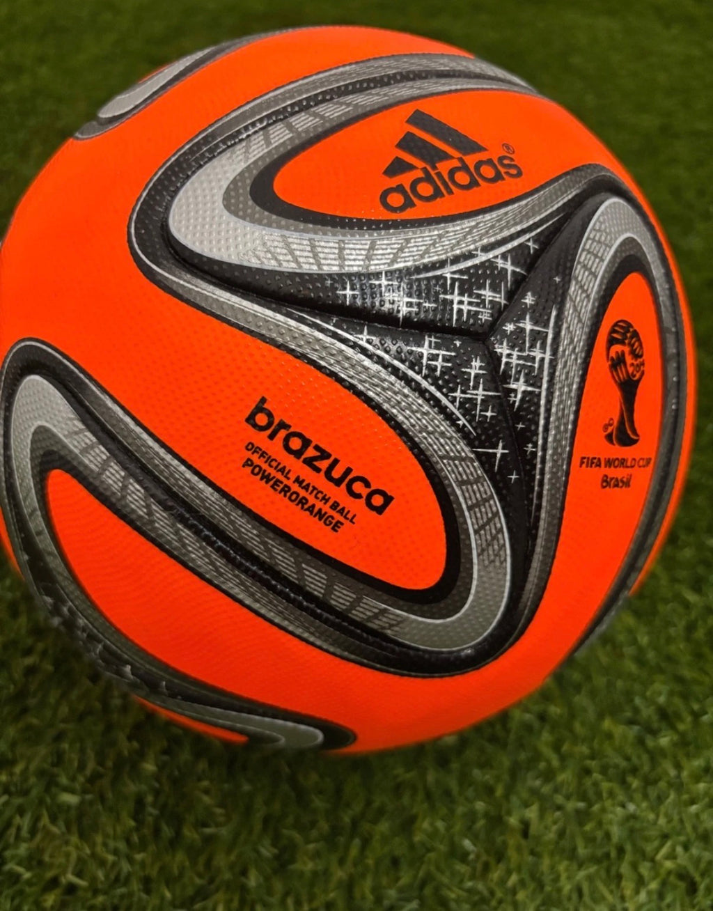 brazuca OMB Winter powerorange WM 2014